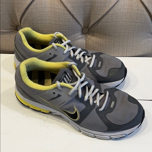 𝅺NIKE ZOOM FLYWIRE H20 REPEL STRUCTURE 15 Sneakers - Picture 3 of 11